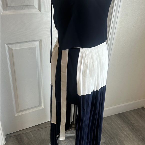 Chic One Shoulder Black and White Dress - Picture 16 of 16